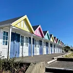 Seashells - Seaside Cottage 100M From Beach